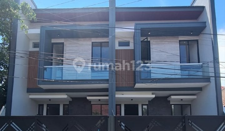 New Gress Minimalis Manyar Tirtoyoso Ready