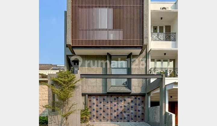 Modern Minimalist Exclusive Townhouse Lebak Bulus For Sale