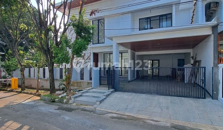Dijual Rumah Minimalis Modern di Sektor 9