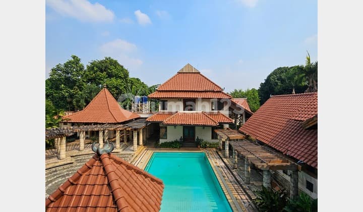 HOUSE FOR SALE PONDOK INDAH JAKARTA SELATAN