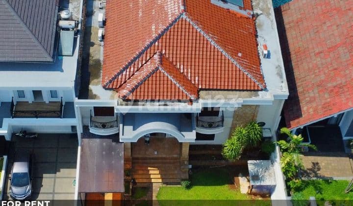 Disewakan Rumah 2 Lantai Siap Huni Bagus