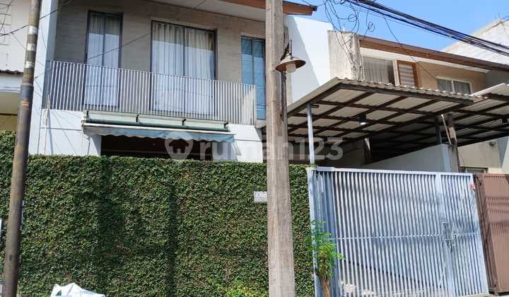 Disewakan Rumah Bagus Siap Huni di Cinere