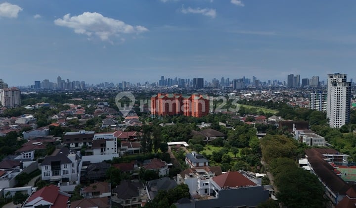 Tanah di Pondok Indah dengan Gated Cimmunity Dijual