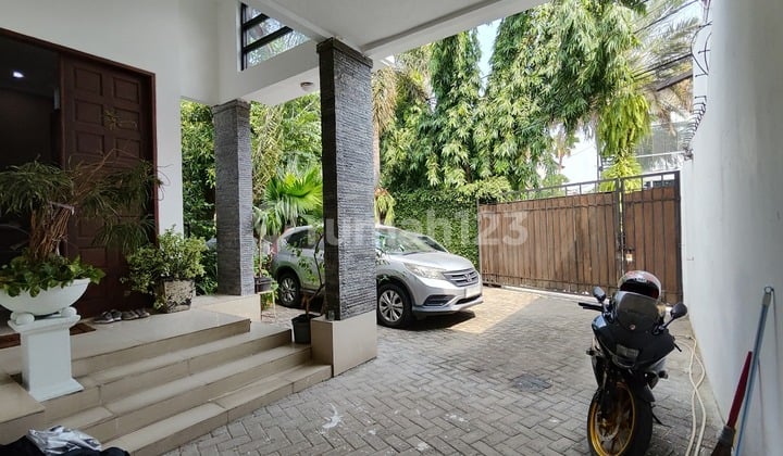 Dijual Rumah Mewah Siap Huni di Seberang Cilandak Town Square