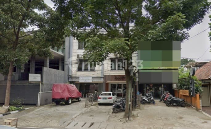 Exclusive Sale: 3 Connected Shophouses on Jl. Veteran, Bandung