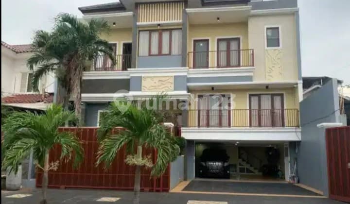Rumah Mewah Dalam Komplek Elite Duren Sawit - Jakarta Timur