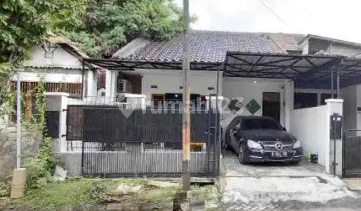 Rumah Keren di Komplek Elite Kemang Pratama - Bekasi Selatan