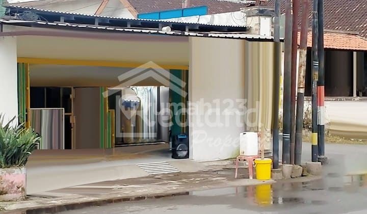 Ruko di Majapahit , Semarang Hl 5494