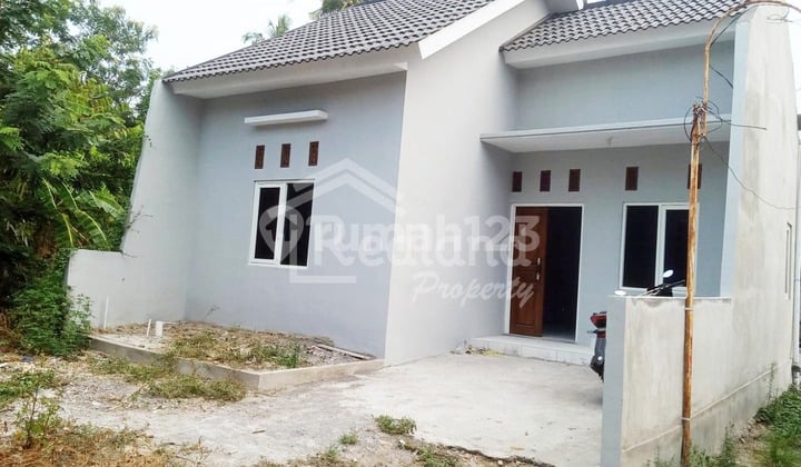 Rumah di Widoro , Sembungharjo Genuk , Semarang Hl 5777