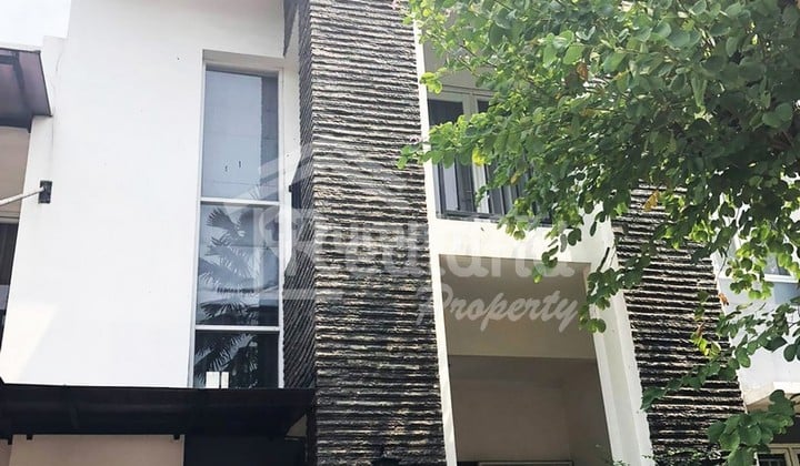 Rumah di Primier Park 2 , Tangerang Banten Hl 7284