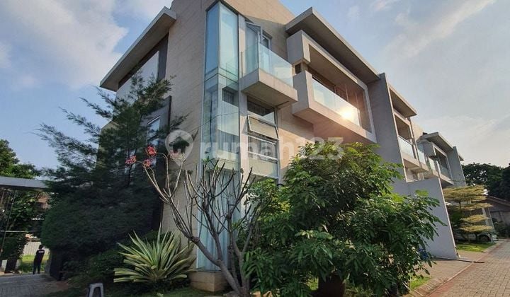 Dijual Rumah Komplek Townhouse Simatupang Residence Pasar Minggu (ak/Lp)