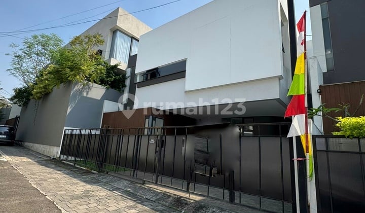 Dijual Rumah Di Dekat Sekolah Al Jabr Cilandak, Jaksel (dd)