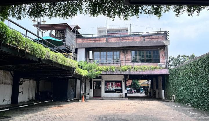 Disewakan/Jual Ruko Ex Restauran di Jl. Radio Dalam, Gandaria Jaksel (Lm)