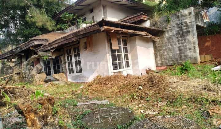 Turun Harga!! Dijual Rumah Tua Hitung Tanah Jl. Margaguna Radio Dalam Gandaria Utara, Kebayoran Baru Jakarta Selatanshm Luas Tanah: 899m²luas Bangunan: 450mkondisi Bangunan: Rusak / Hancurkamar Tidur: 4kamar Mandi: 3hadap: Utaraharga Jual: 36milyard *turu