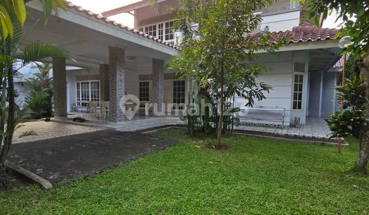 For Sale Old 2-Story House on Jln. Margasatwa Raya Pdk Labu Cilandak South Jakarta. Land Area 1,450 M² (Physical 1,500 M²) Building Area 450 M² _5 Bedrooms 5 Bathrooms 3 Maid/Driver Rooms and 1 Maid Bathroom. Marble Floor 60 X 120 Cm and Ceramic. Garage for 3 Cars, Carport for 10 Cars. Front Garden