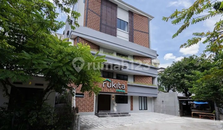 For Sale: Luxurious and Exclusive Boarding House in Nipah, Block M, South Jakarta (Handled By Rukita)
Land Area: 183 m²
Building Area: 548 m²
34 Rooms, 34 Bathrooms
Built in 2023
SHM On Hand
Room Price: 3.3-4.1 Million/Month
Occupancy: 95%
Price: 13 Billion