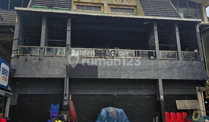 Dijual Dan Disewakanbangunan Ruko Gandeng 4 Lantaidekat Blok Mbangunan 4 Lantailokasi Di Bulunganjakarta Selatanspesifikasiluas Tanah 400 Meterluas Bangunan : 800 Meterdimensi Bangunan:lantai 1 Dan 2 :ukuran Lebar Muka 10 Meter X 22 Meter Panjanglantai 3