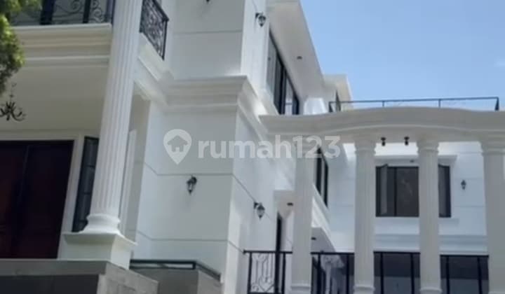 Nego Sampai Deal,Rumah Mewah 3Lt,Kondisi Baru 1 Th Pembangunan,Fully Furnished Rumah Bagus SHM