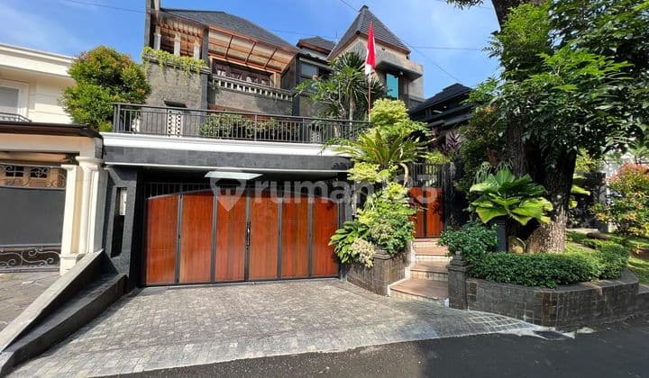 Rumah 2 Lantai SHM mewah di pondok indah