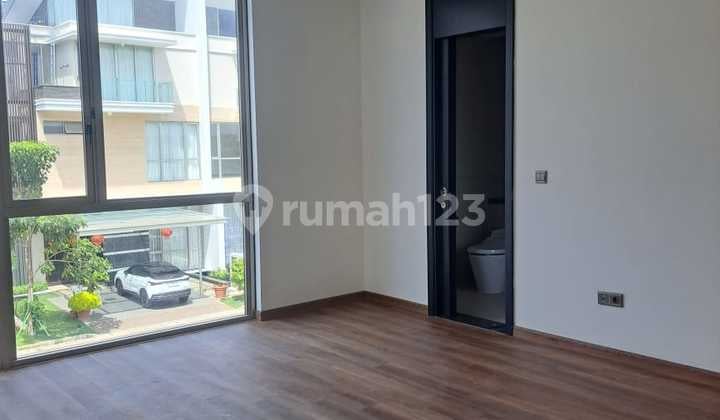 Golf Island View Danau Mozart Pantai Indah Kapuk 10X25 House