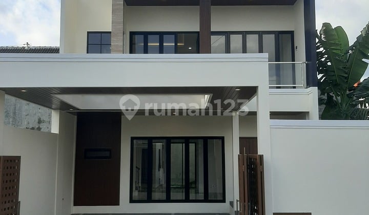 Rumah Proses Bangun Jalan Kaliurang Km 8