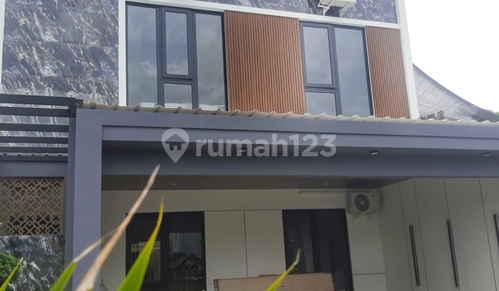 Rumah Baru Full Furnished Maguwoharjo