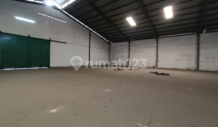 Gudang Lodan Rapih & Siap Pakai Dekat Pelabuhan Sunda Kelapa