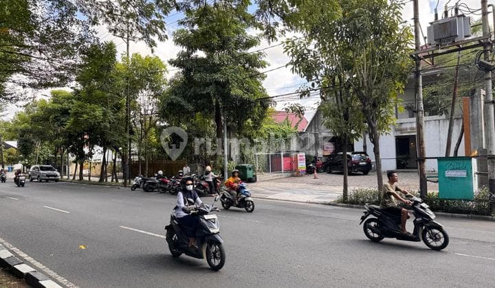 For Rent Ruko Ex Resto Strategis di Dharmahusada Surabaya Kota Ben 08
