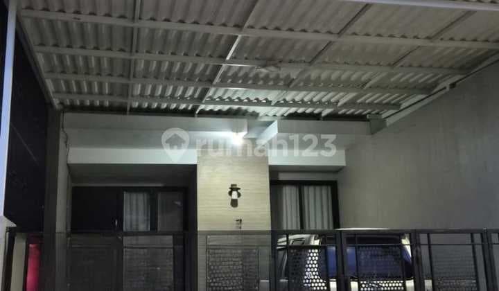 For Sale Strategic House in Lebak Surabaya City Safe 140