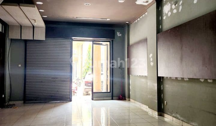 PIK CORDOBA SHOPHOUSE, 3.5 FLOORS, FACING INWARD, SUITABLE FOR OFFICE, SALON, RESTAURANT, COURSES, NEAR SCHOOL, MALL, HIGHWAY.