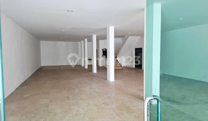 Ruko Gandeng Kebon Jeruk Meruya, Dekat Mal Puri Indah, Murah, 420 M2, Lokasi Bagus, Cocok Showroom, Klinik, Salon, Kursus Bimbel