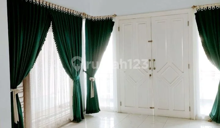 Rumah Puri Indah, 350 M2, Bagus, Rapi, Siap Pakai