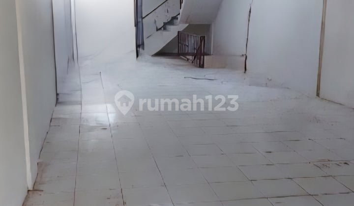 Ruko Pademangan, Dekat Sunter, Murah, 900 M2, Lift, Hadap Selatan
