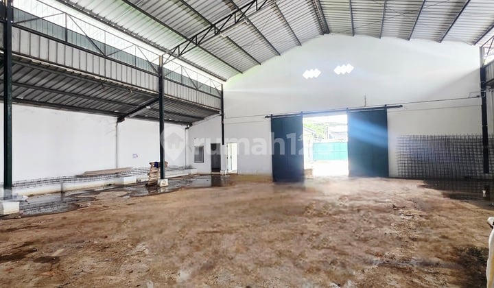 Gudang Kav Dpr Cipondoh, Murah, 750 M2, Rapi, Office, Siap Pakai, Hadap Barat Daya