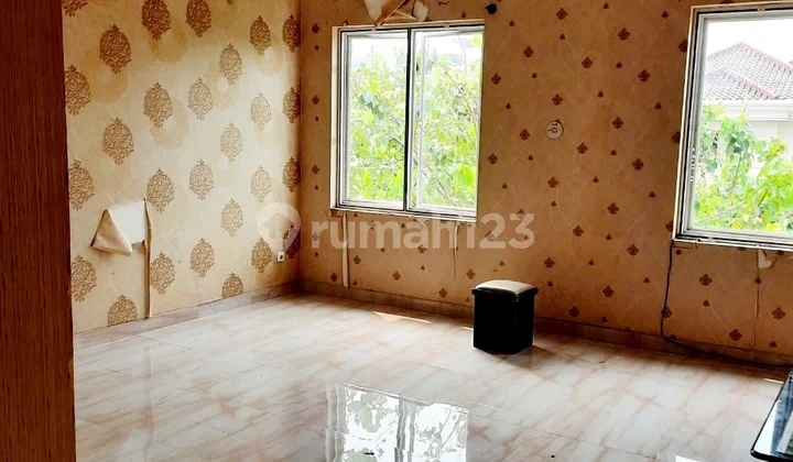 Grisenda House PIK, 3 Floors, Fully Renovated, North Facing