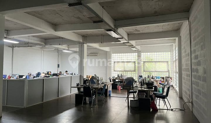 Gudang & Office Alam Sutera, Murah, 648 M2, Rapi, High Ceiling, Siap Pakai