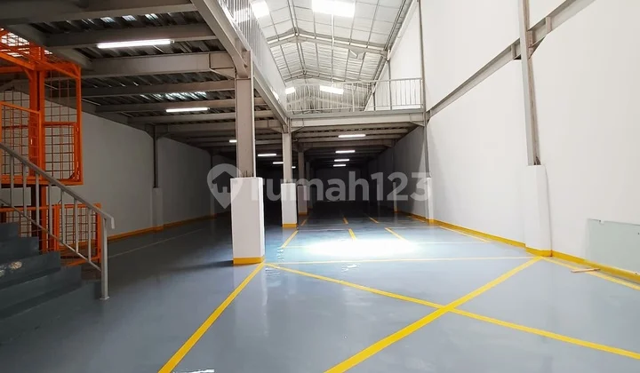 Gudang Kalideres Prepedan, Murah, 4 Lantai, Office Bagus Rapih, 657 M2, Container 40 Ft