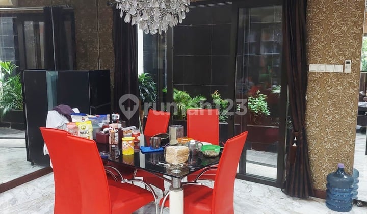 Rumah Springhill Golf Residence Kemayoran, Dekat Sunter, Murah, Di Bawah Njop, 584 M2, Full Furnish, Hadap Barat