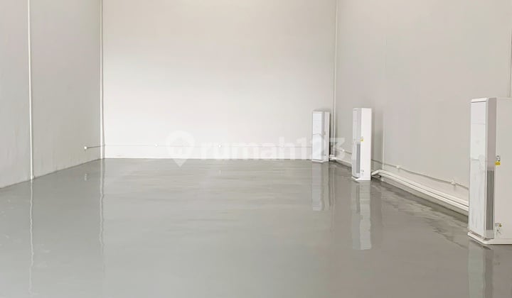 Gudang Elang Mas, Murah, 360 M2, Bagus, Rapi, Siap Pakai