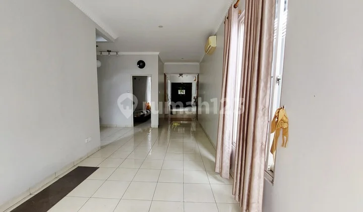 Rumah Taman Semanan Indah, Dekat Kosambi Baru, Murah, 125 M2, Minimalis, Furnish, Siap Huni, Dekat Stasiun & Tol