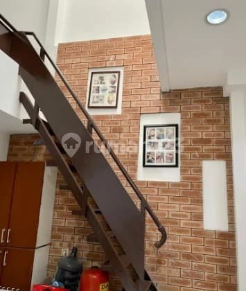 For Rent House in Tanjung Duren, Street 2, Furnished