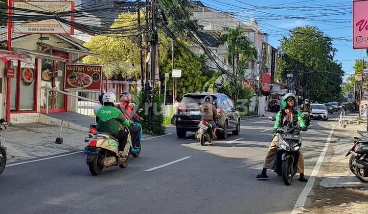 Disewakan Ruang Usaha Tanjung Duren Raya Coxok untuk Resto Kios Air Isi Ulang Dll