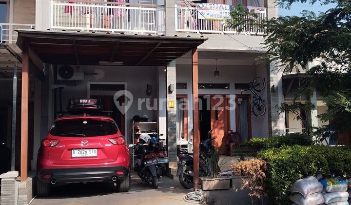 Rumah dijual 2 lantai di Komplek bumi panyawangan siap huni