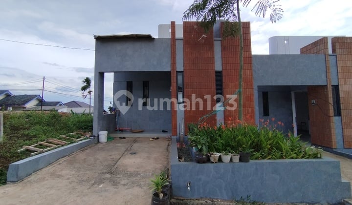 Rumah Indent Modern Urban Style Dekat Tol Cileunyi