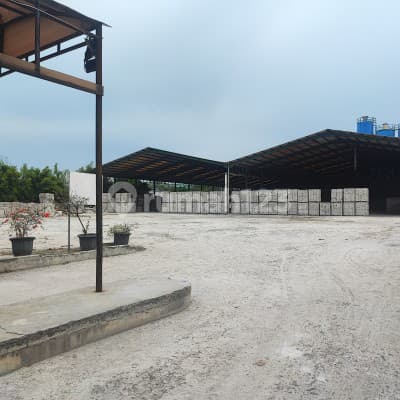 di Cocok Pabrik gudang. Jalan Tipar Cakung Gang Dani RT. 09 RW. 08, Kelurahan Cakung Barat, Kecamatan Cakung, Kota Jakarta Timur, Cakung