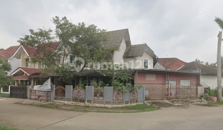 Hanya 3 Menit Ke Lrt Cikunir Dan Tol Jatibening. Rumah Hoek Depan Taman. Di Perumahan Jatibening Estate, Jl. Kepodang Raya Blok E No. 3-5, Jatibening, Pondokgede, Kota Bekasi, Jawa Barat, Indonesia, 17412, Jatibening