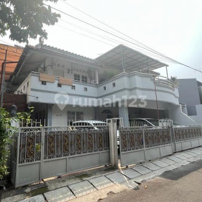 Rumah Luas dan Besar. Gading Cipta Residen Jl. Joget Blok Kh No.6, Kel. Kelapa Gading Timur, Kec. Kelapa Gading, Jakarta Utara, Kelapa Gading