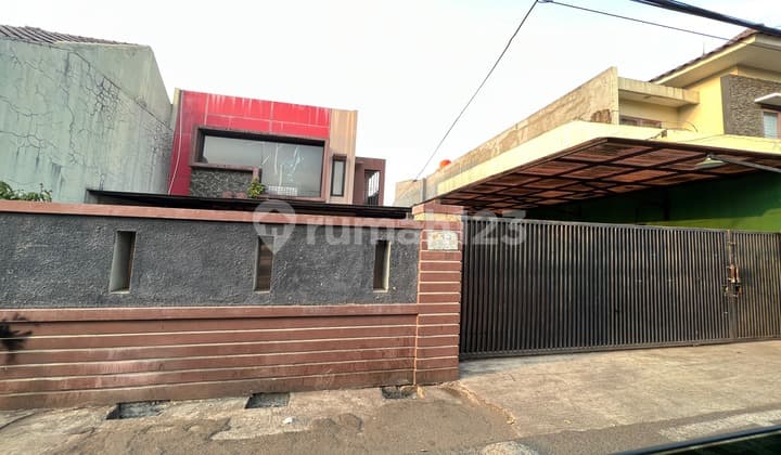 di MURAH DAN STRATEGIS. COCOK BUAT GUDANG ATAU KANTOR ATAU RUMAH TINGGAL. Jl. Cipinang Lontar No. 13, Ds/Kel. Cipinang Muara, Kec. Jatinegara, Kota Jakarta Timur,, Cipinang