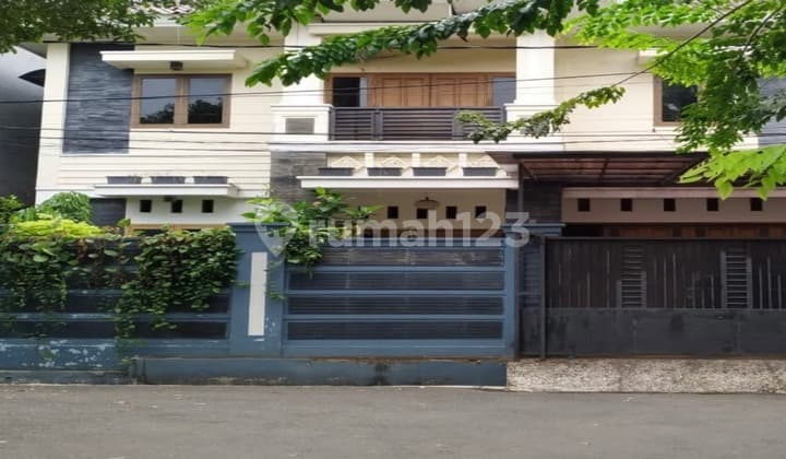 di RUMAH LUAS BAGUS DI PUSAT KOTA JAKARTA. Jl. Percetakan Negara II, Kel. Johar Baru, Kec. Johar Baru, Kota Administrasi Jakarta Pusat, Percetakan Negara