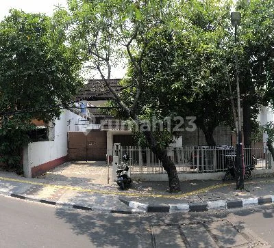Suitable for office, business space. Active commercial area. Jl. Tanjung Duren Raya No. 48, Kel. South Tanjung Duren, Kec. Grogol Petamburan, West Jakarta City, Tanjung Duren.
